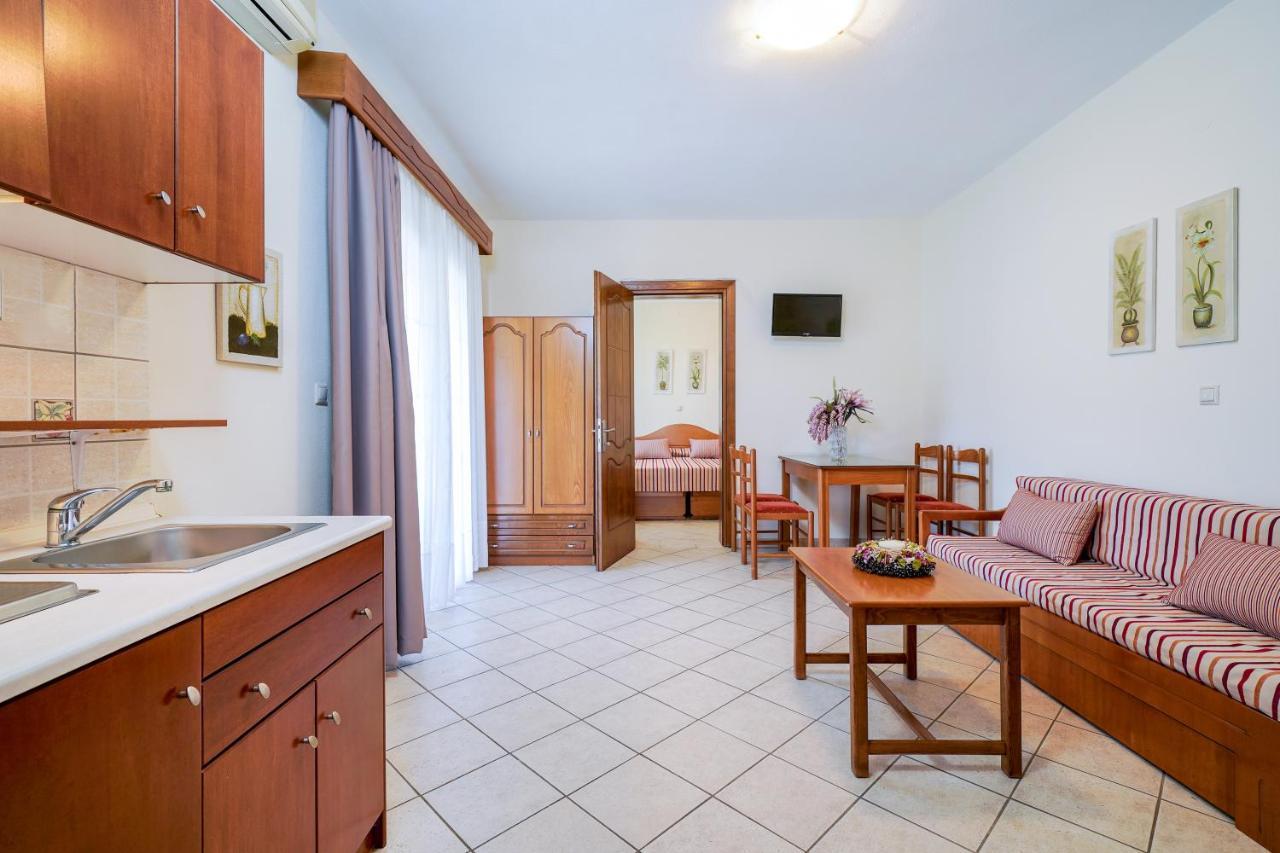 Nina Studios Szkála Potamiász Kültér fotó